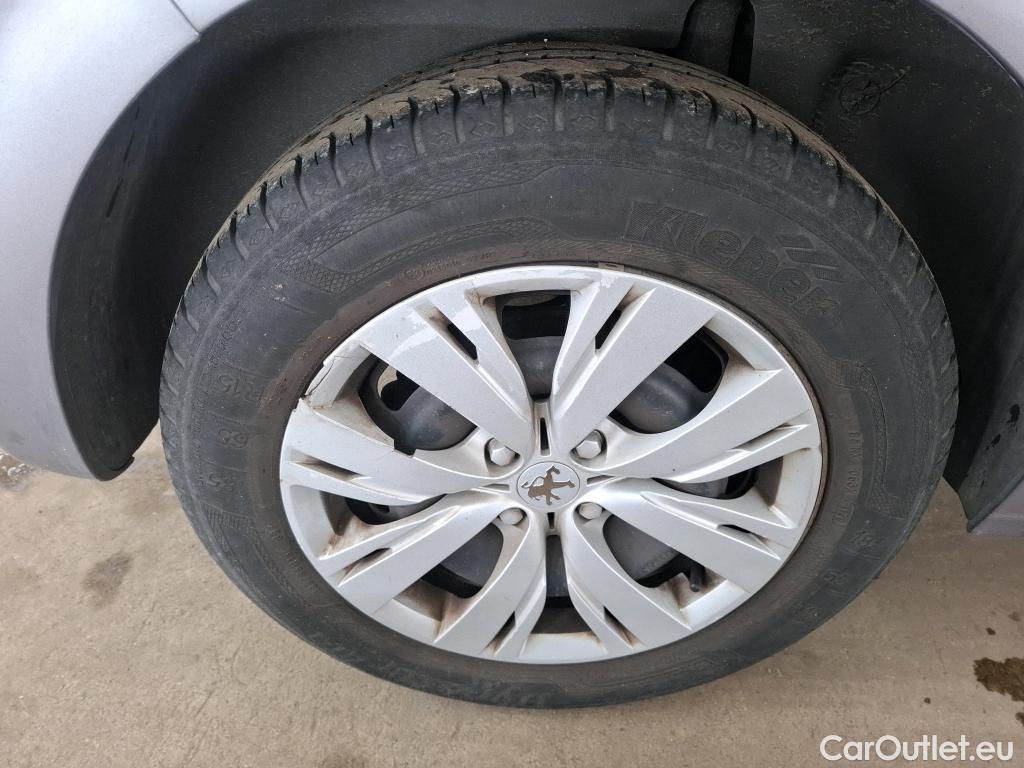  Peugeot  208  Affaire Premium Pack 1.5 HDi 100CV BVM5 E6dT #42