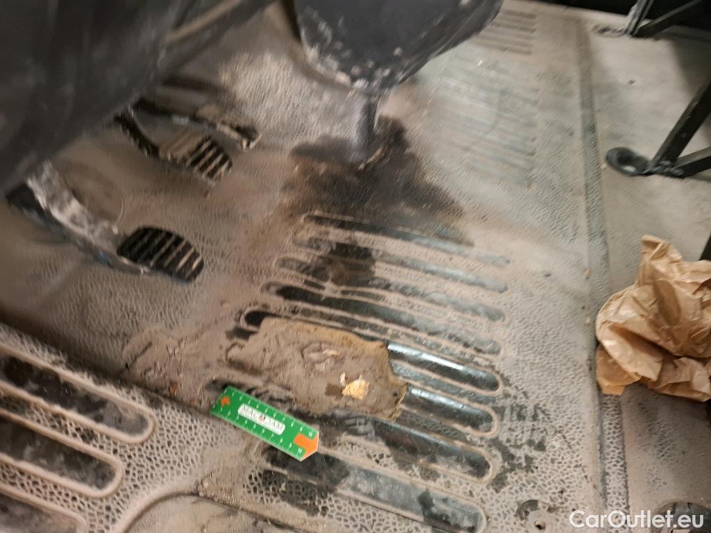  Renault  Master RENAULT  VU 4p Fourgon FG-CF TRAC 3500 L2H2 Energy dCi 125 #32