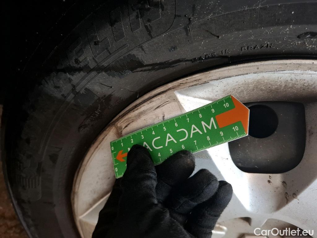  Renault  Kangoo  Express Maxi Extra (Série Spéciale) 1.5 dCi 90CV BVM5 E6 #32