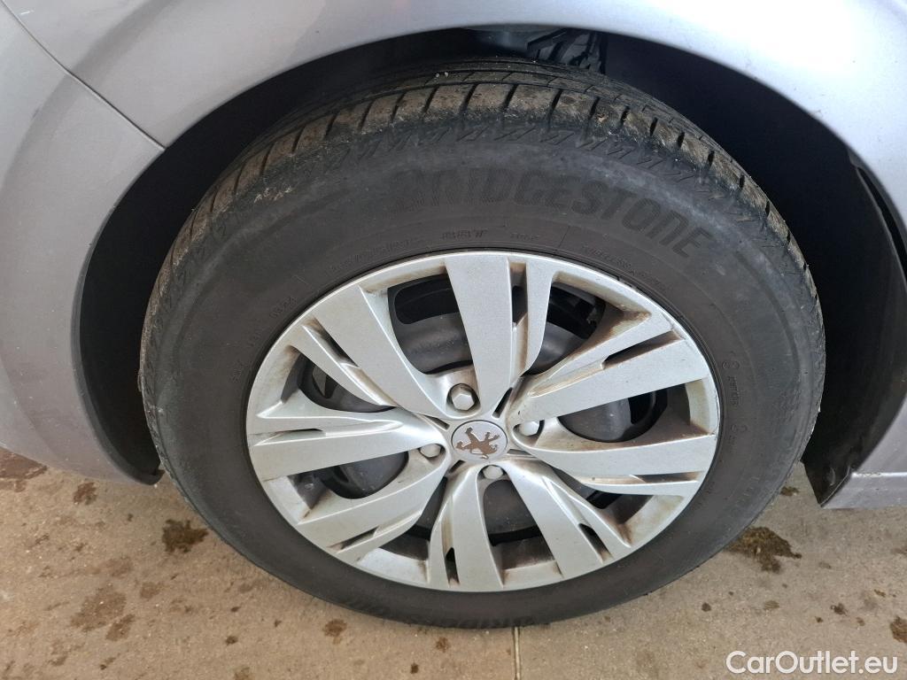  Peugeot  208  Affaire Premium Pack 1.5 HDi 100CV BVM5 E6dT #36