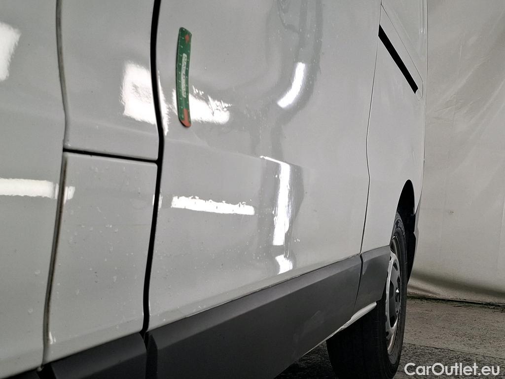  Renault  Trafic  Fourgon L2H1 3T Grand Confort 2.0 dCi 130CV BVM6 E6d #21