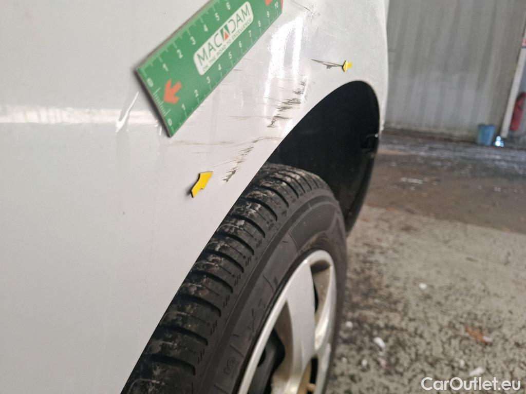  Renault  Kangoo  Express Extra (Série Spéciale) 1.5 dCi 75CV BVM5 E6 #9