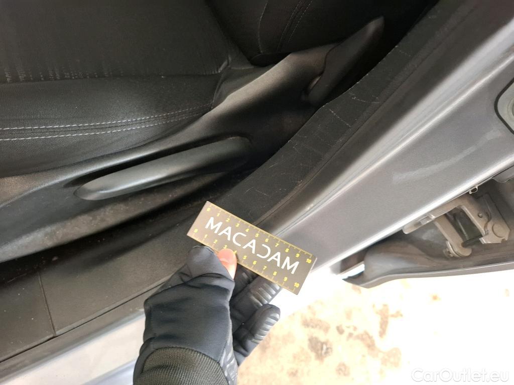  Peugeot  208  Affaire Premium Pack 1.5 HDi 100CV BVM5 E6dT #21