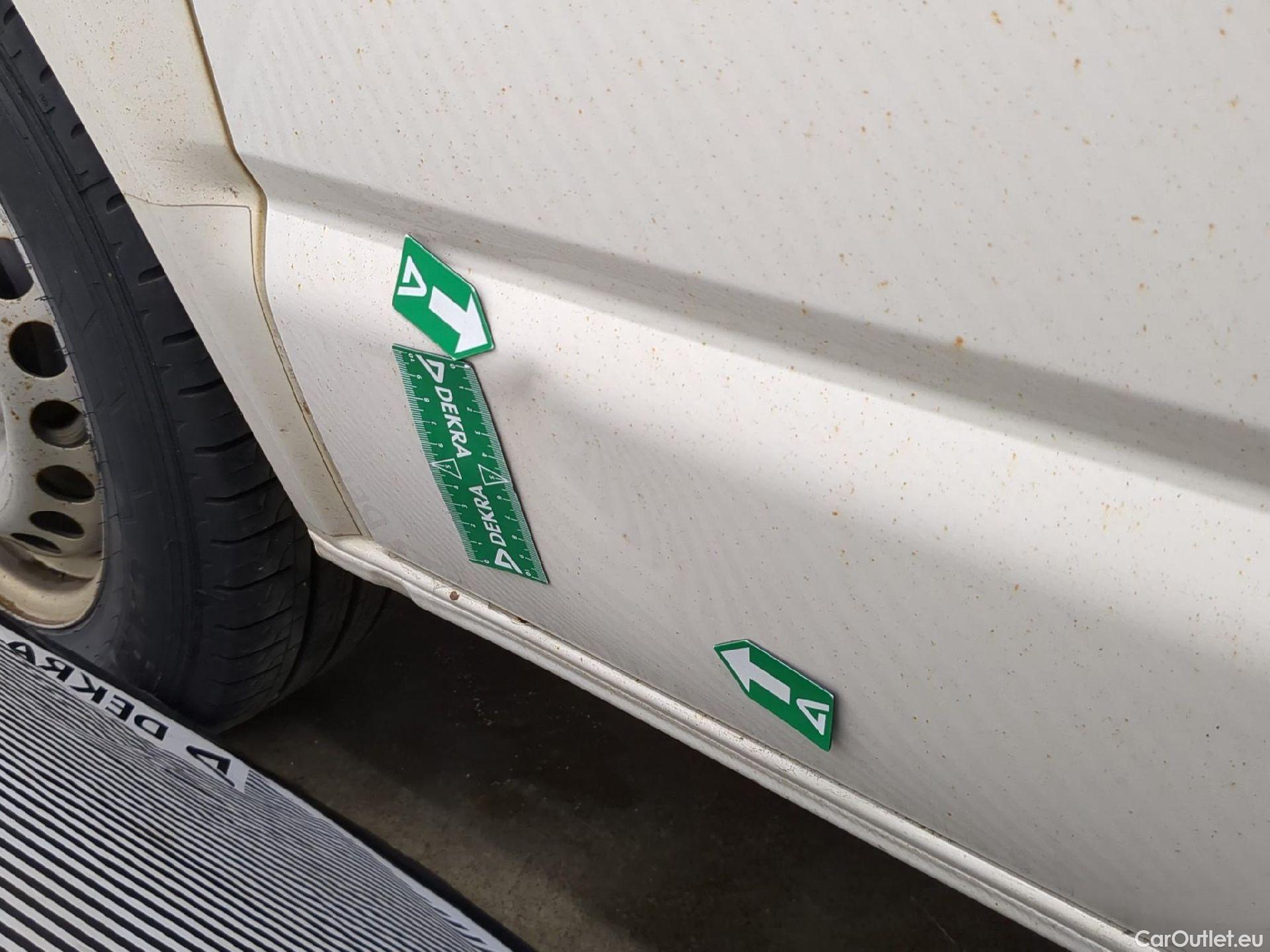  Volkswagen  Transporter T6  Fourgon -Mittelhochdach 4Motion 2.0 TDI 150CV BVM6 E6 #13