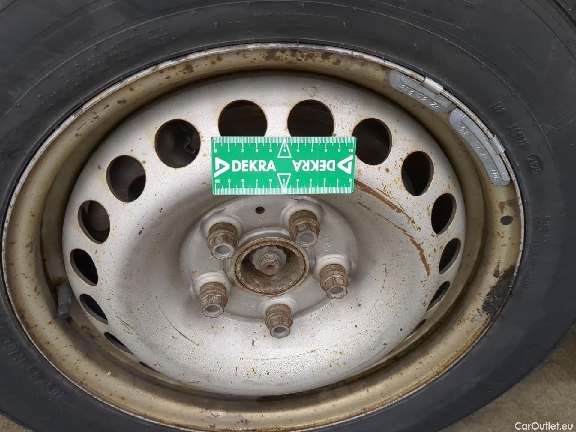  Volkswagen  Transporter T6  Fourgon -Mittelhochdach 4Motion 2.0 TDI 150CV BVM6 E6 #11