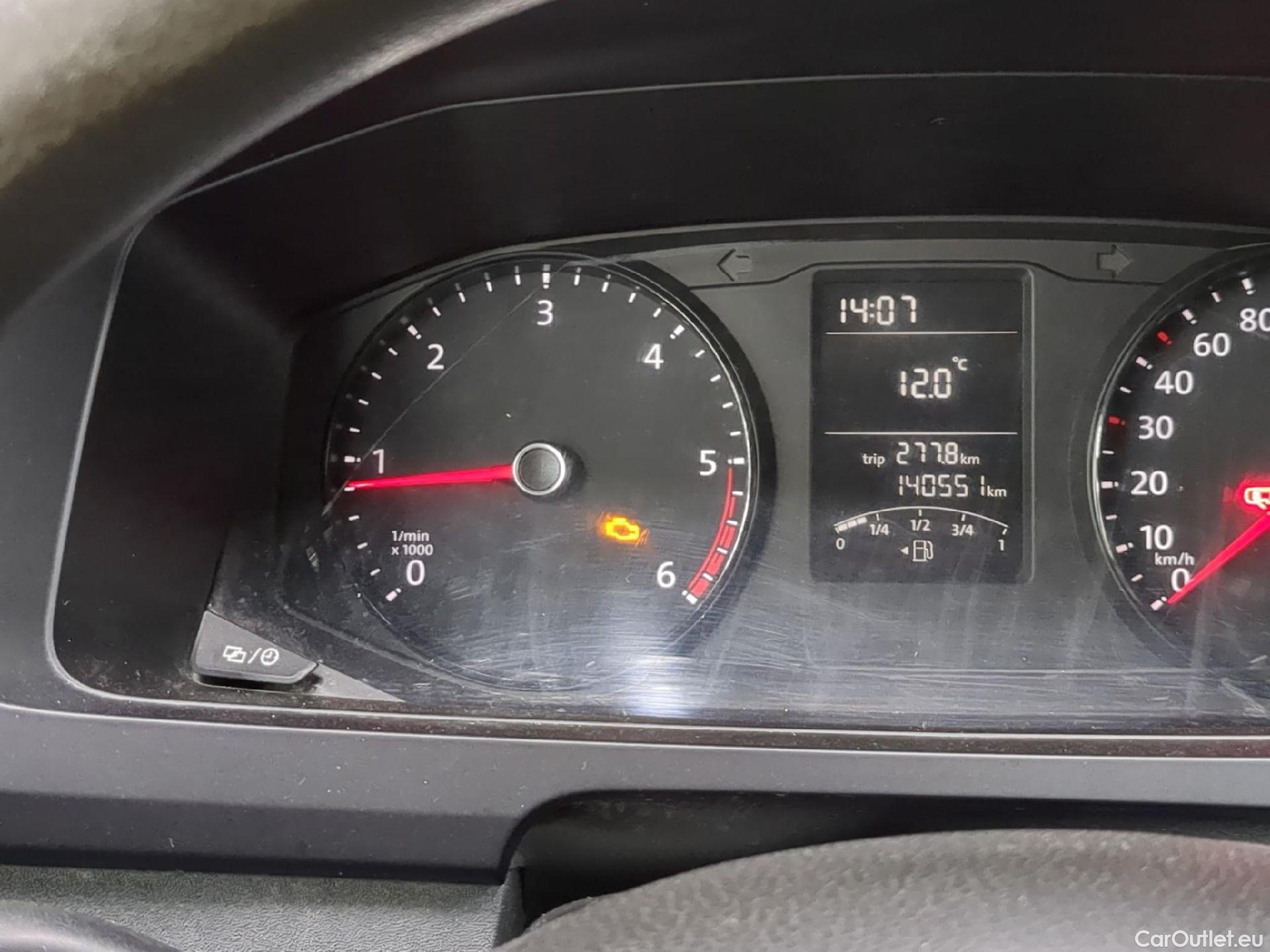  Volkswagen  Transporter T6  Fourgon -Mittelhochdach 4Motion 2.0 TDI 150CV BVM6 E6 #1