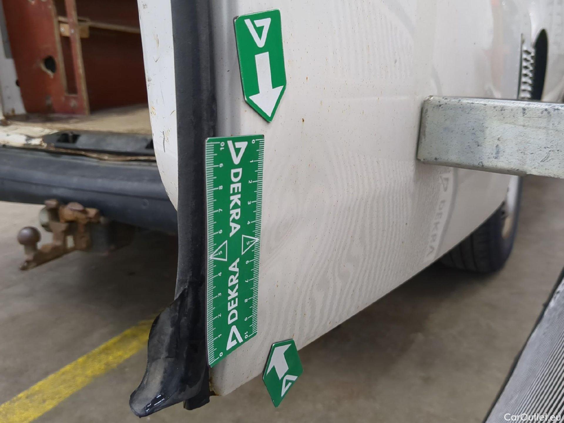  Volkswagen  Transporter T6  Fourgon -Mittelhochdach 4Motion 2.0 TDI 150CV BVM6 E6 #32