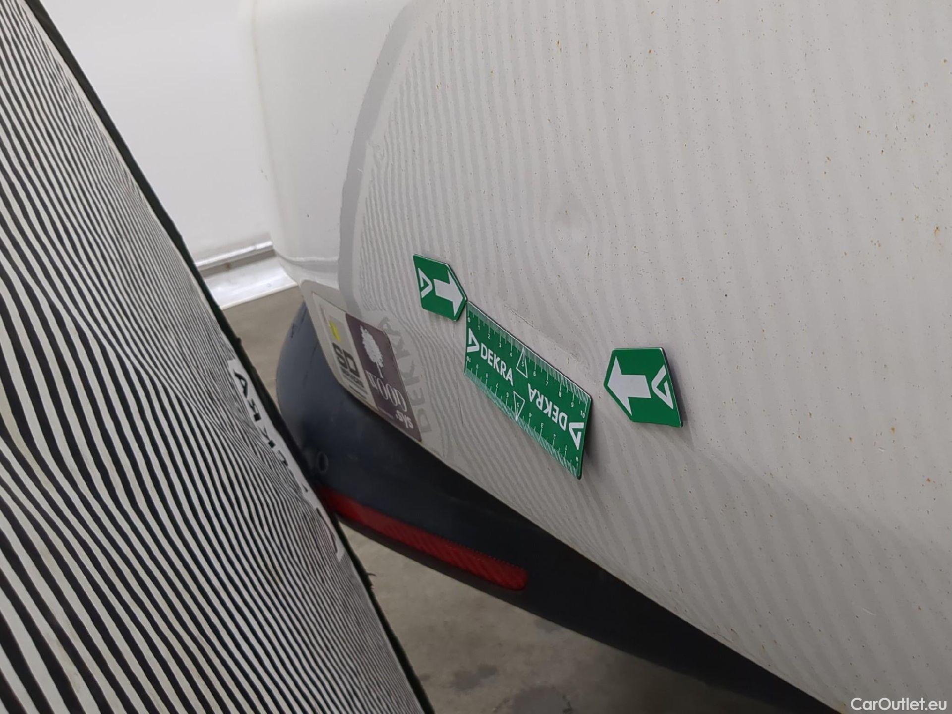  Volkswagen  Transporter T6  Fourgon -Mittelhochdach 4Motion 2.0 TDI 150CV BVM6 E6 #29