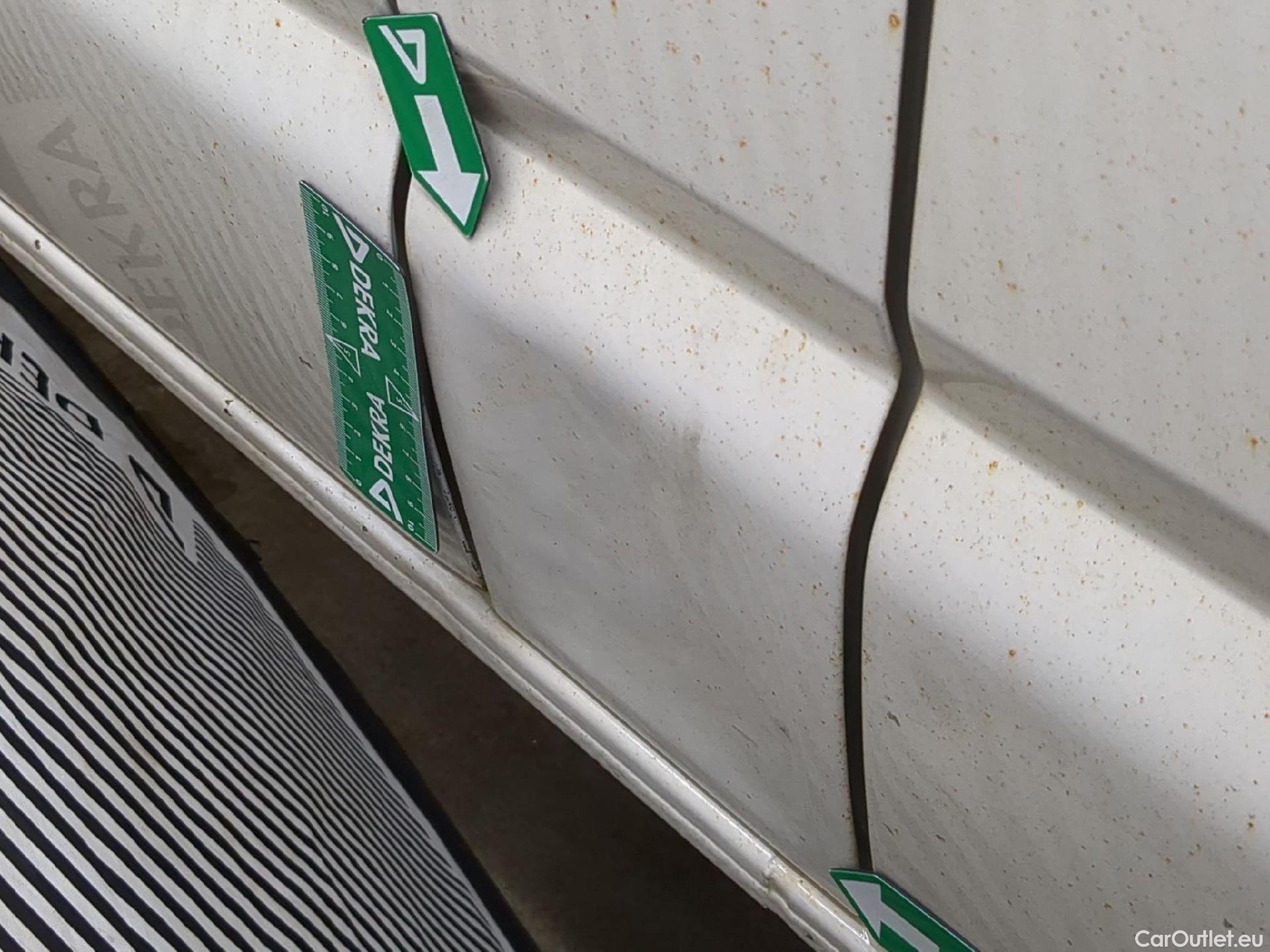  Volkswagen  Transporter T6  Fourgon -Mittelhochdach 4Motion 2.0 TDI 150CV BVM6 E6 #19