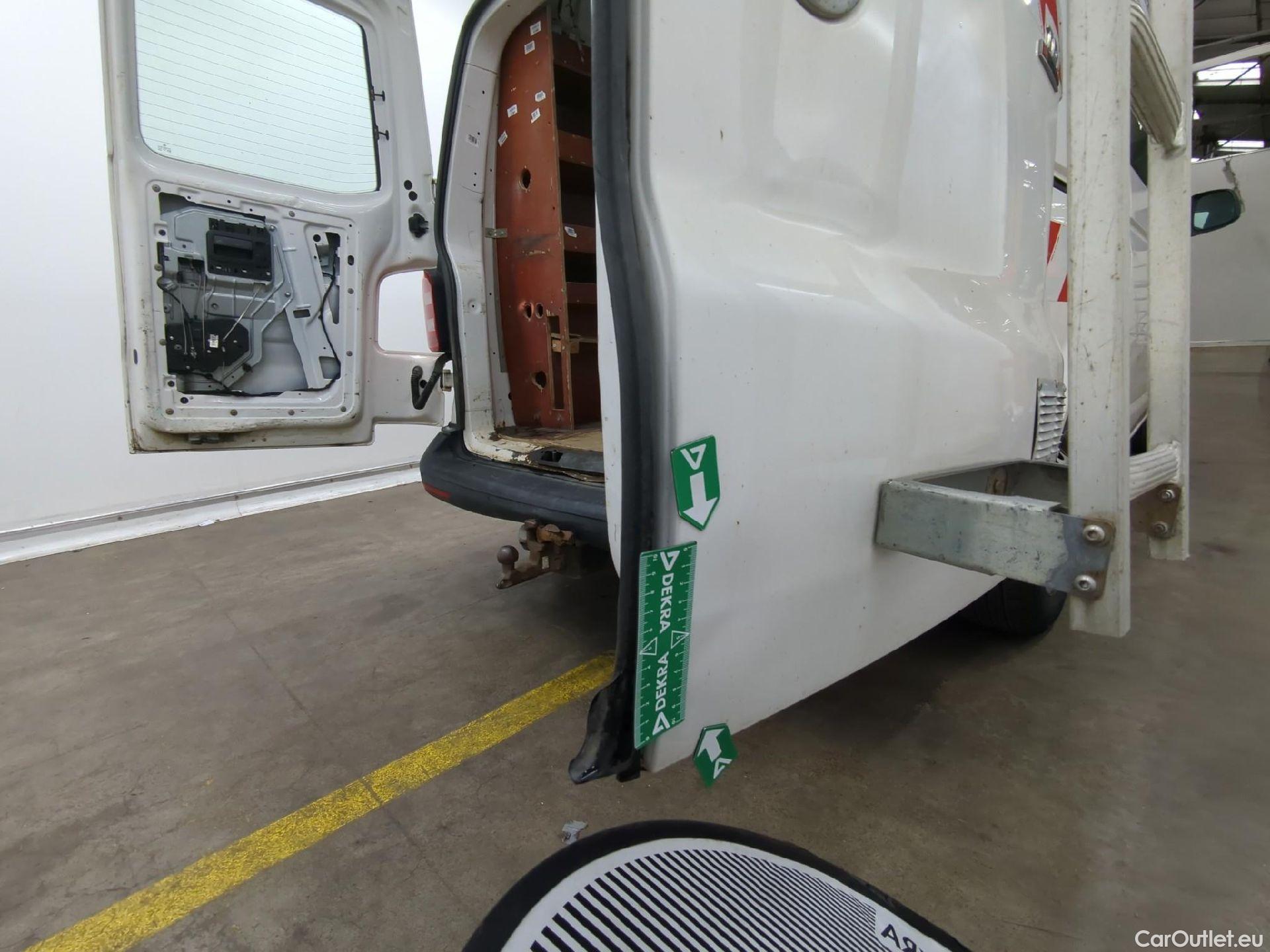  Volkswagen  Transporter T6  Fourgon -Mittelhochdach 4Motion 2.0 TDI 150CV BVM6 E6 #35