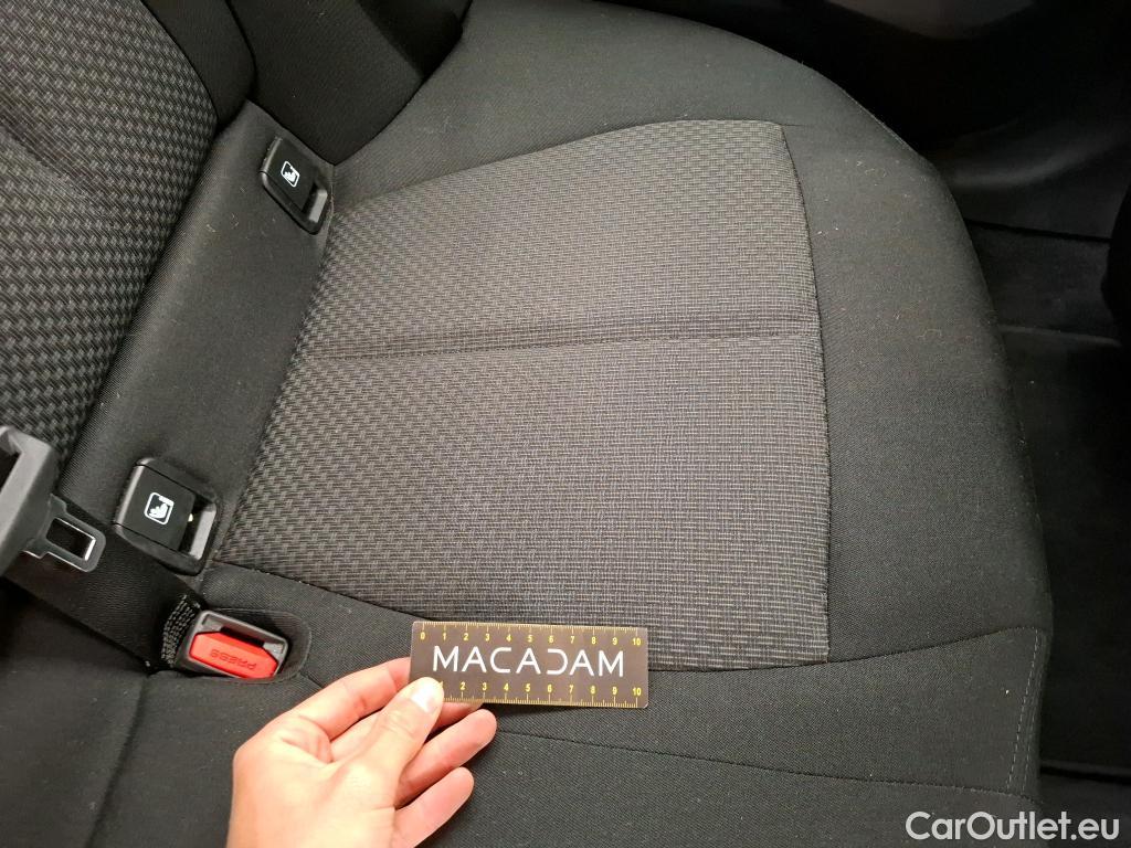  Bmw  Serie 1 BMW Série 1 / 2019 / 5P / Berline 116i DKG7 Business Design #27