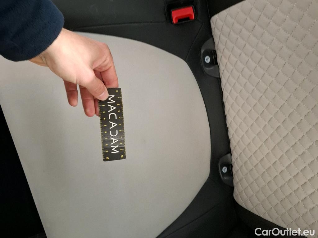  Fiat  500 FIAT  / 2015 / 3P / Berline Hybrid 1.0 BSG 70 ch Dolcevita #9