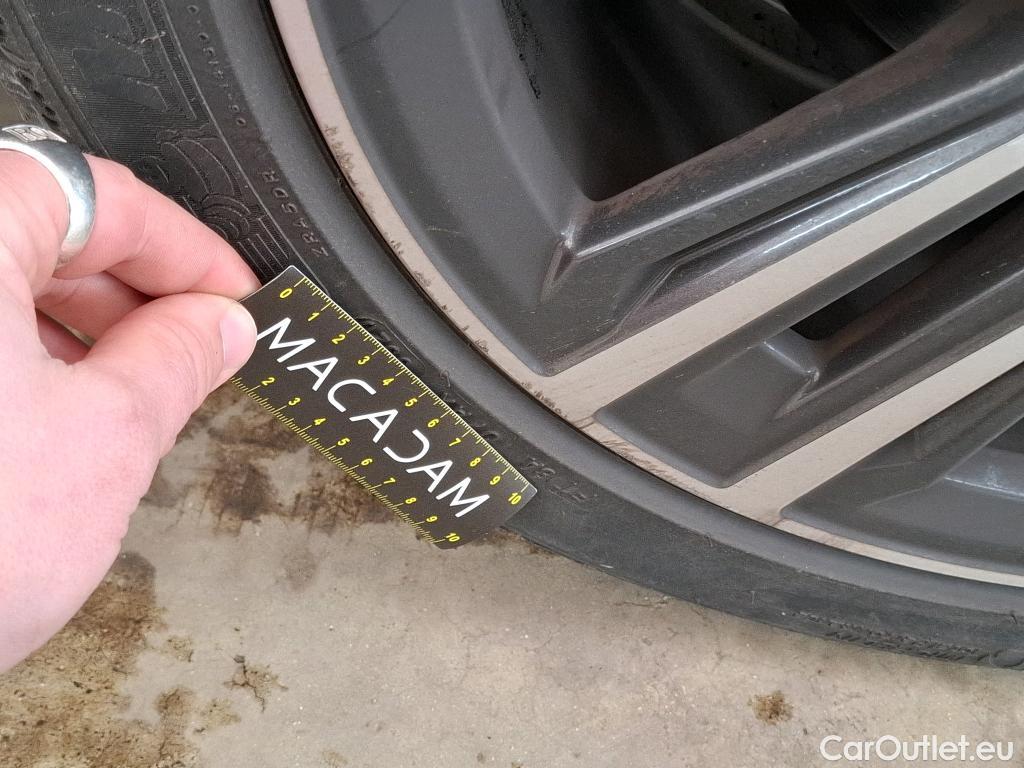  Bmw  Serie 1 BMW Série 1 / 2019 / 5P / Berline 1.5 116D DKG7 Business Design #13