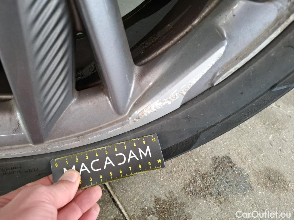  DS  DS7 DS DS 7 Crossback / 2017 / 5P / SUV E-TENSE 4x4 300 RIVOLI #15