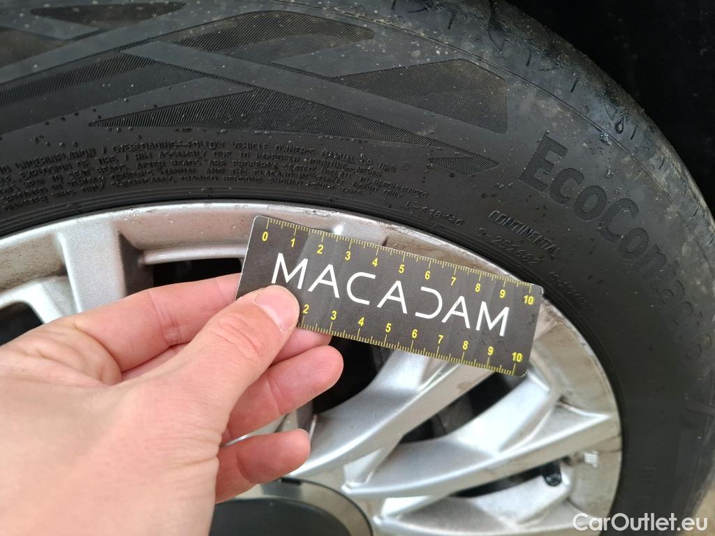  Fiat  500 FIAT  / 2015 / 3P / Berline Hybrid 1.0 BSG 70 ch Dolcevita #6