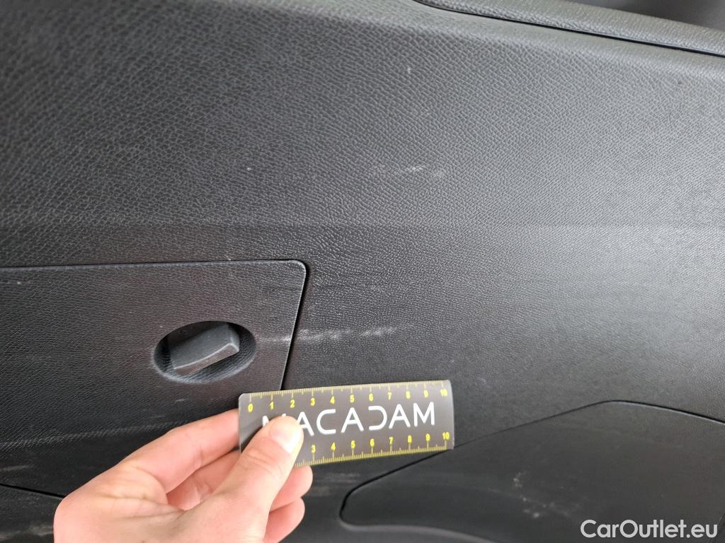  DS  DS7 DS DS 7 Crossback / 2017 / 5P / SUV E-TENSE 4x4 300 RIVOLI #28