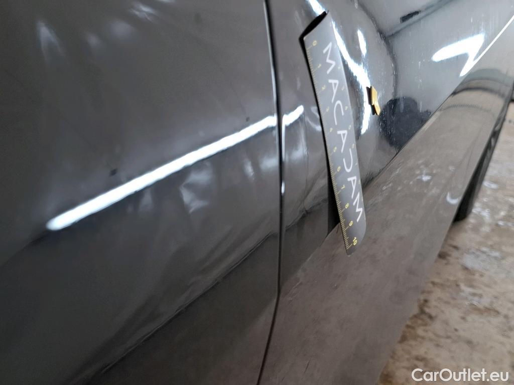  Bmw  Serie 1 BMW Série 1 / 2019 / 5P / Berline 1.5 116D DKG7 Business Design #25