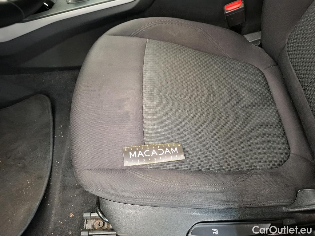  Bmw  Serie 1 BMW Série 1 / 2019 / 5P / Berline 1.5 116D DKG7 Business Design #29