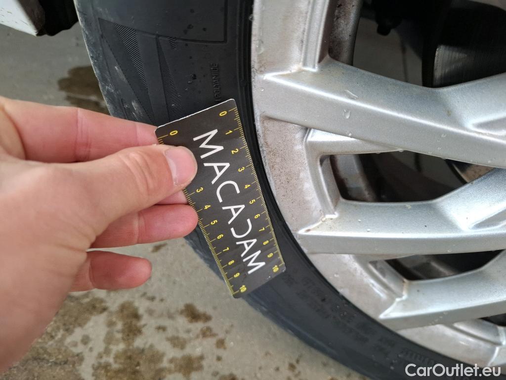  Fiat  500 FIAT  / 2015 / 3P / Berline Hybrid 1.0 BSG 70 ch Dolcevita #4