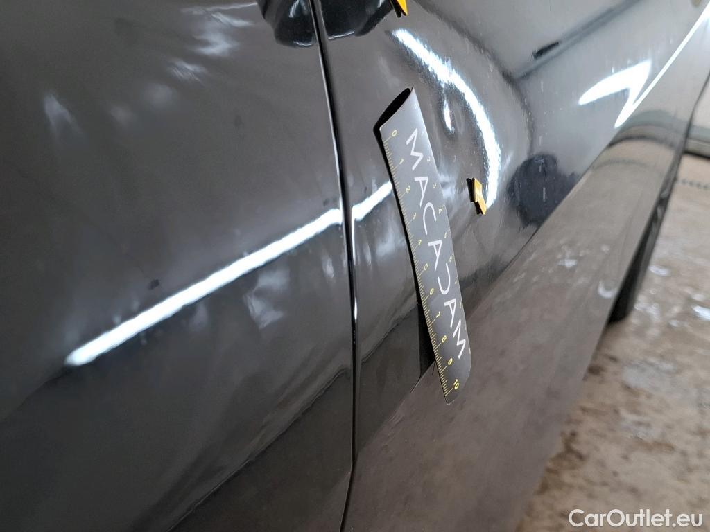  Bmw  Serie 1 BMW Série 1 / 2019 / 5P / Berline 1.5 116D DKG7 Business Design #24