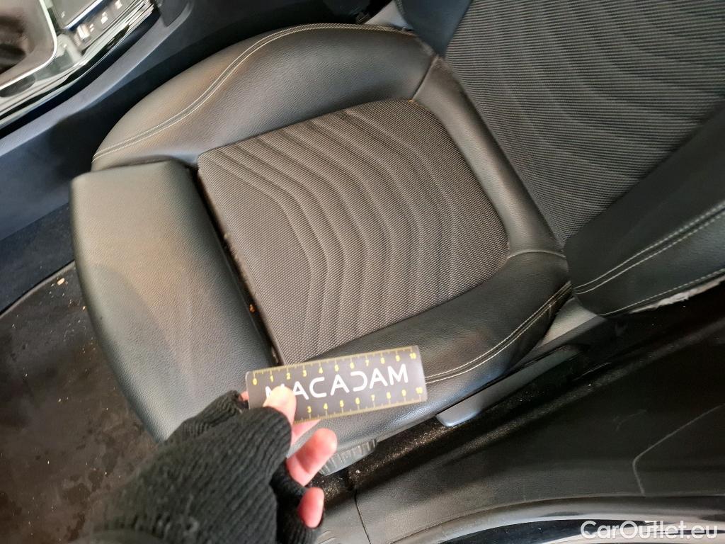  Mercedes  A-Klasse MERCEDES-BENZ Classe A Berline / 2018 / 4P / Berline A 180 d Business Line #68