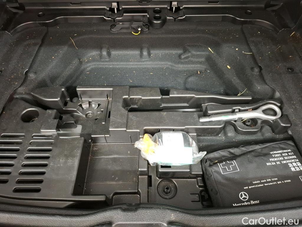  Mercedes  GLA MERCEDES-BENZ  / 2020 / 5P / SUV 1.3  200 BUSINESS LINE DCT #33