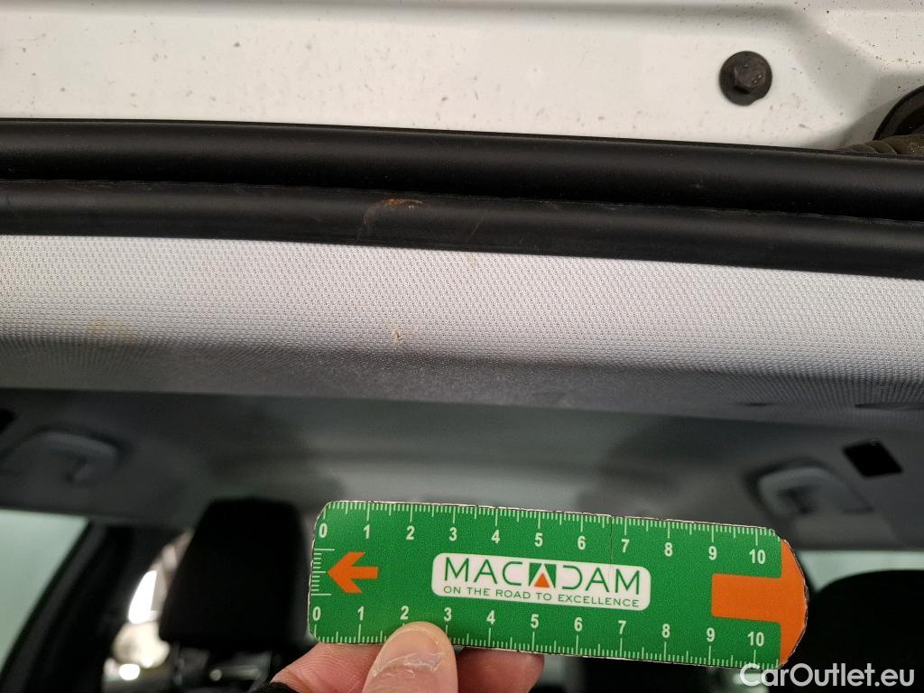  Peugeot  2008  Allure Pack 1.5 HDi 130CV BVA8 E6d #9