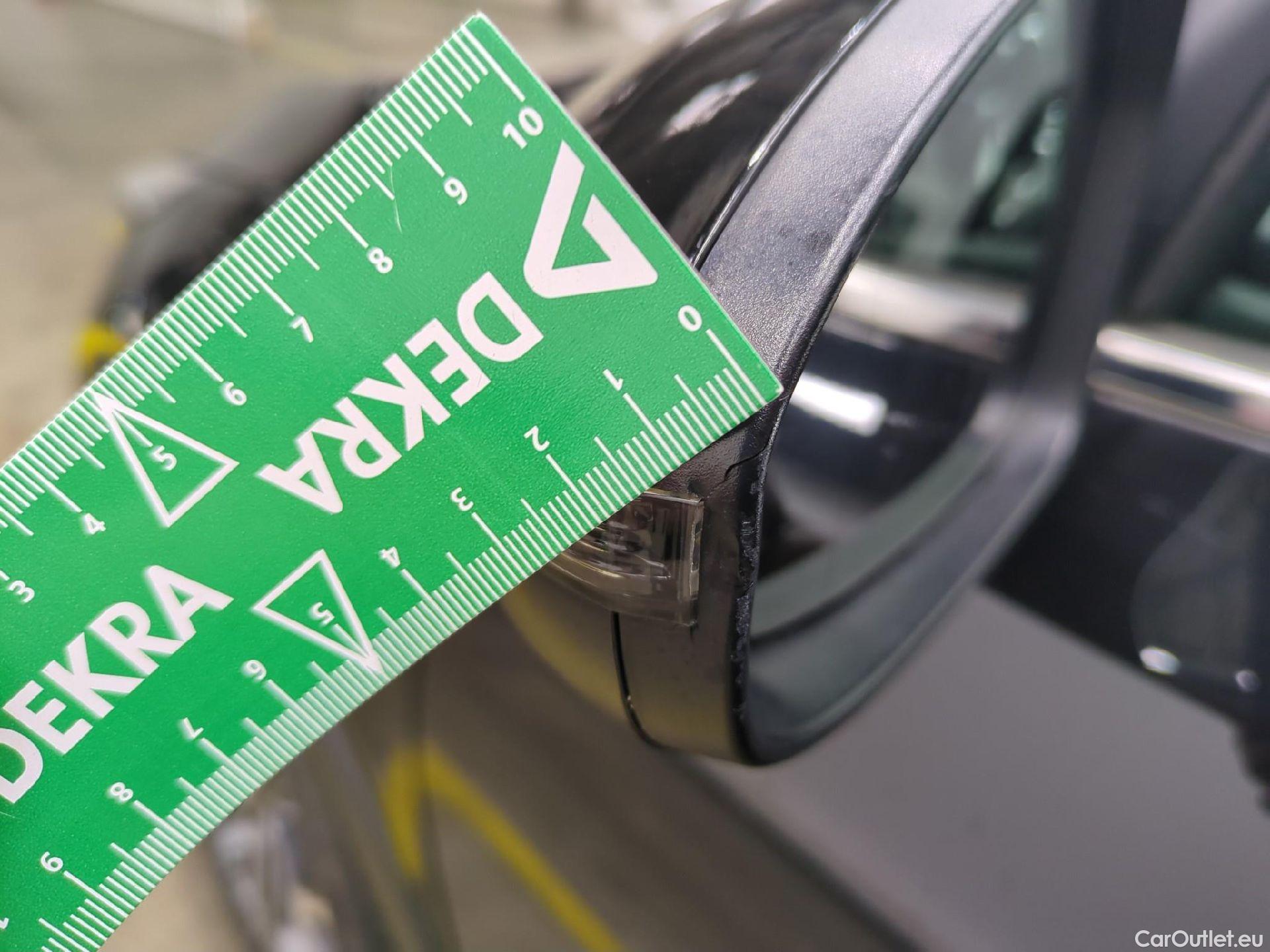  KIA  XCeed KIA  / 2019 / 5P / Crossover 1.6 CRDI 136 ISG LAUNCH EDITION #47