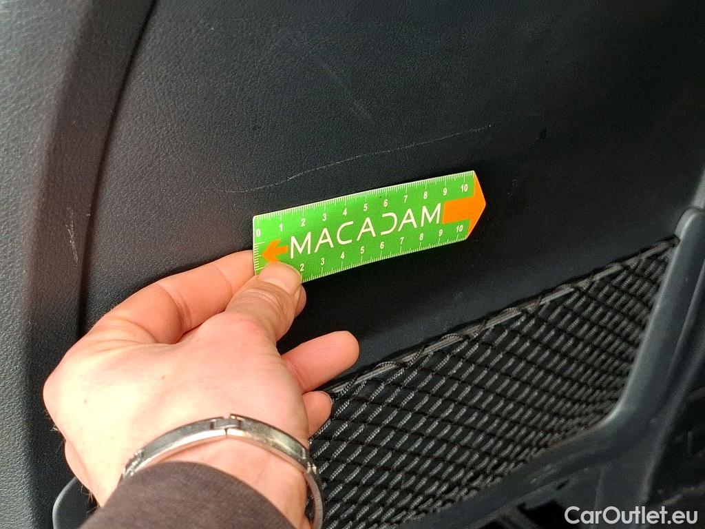  Mercedes  GLA MERCEDES-BENZ  / 2020 / 5P / SUV 1.3  200 BUSINESS LINE DCT #29