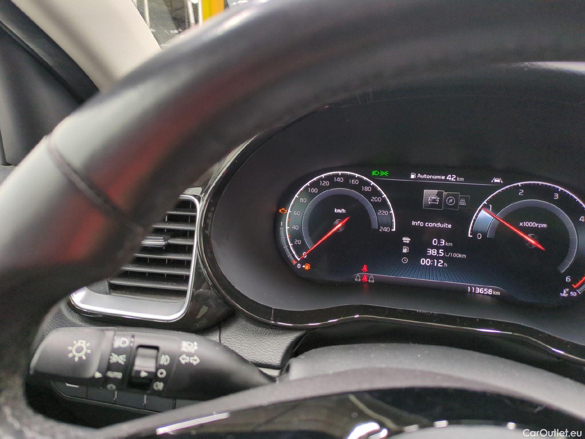  KIA  XCeed KIA  / 2019 / 5P / Crossover 1.6 CRDI 136 ISG LAUNCH EDITION #6