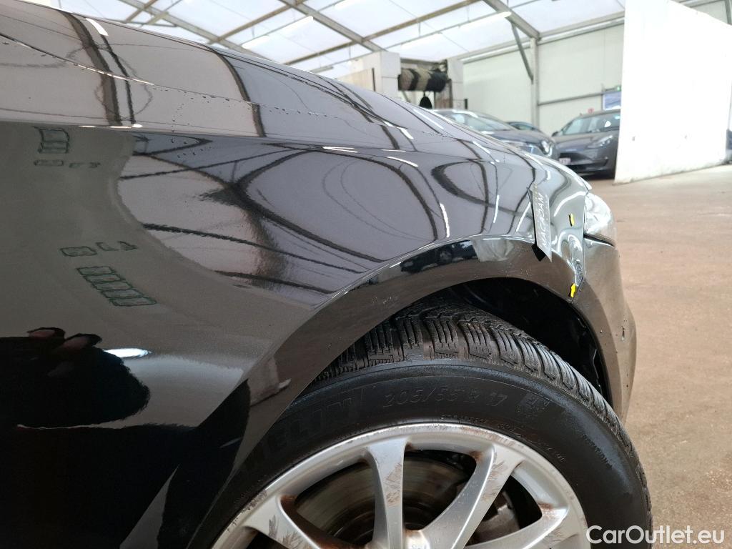  Mercedes  A-Klasse MERCEDES-BENZ Classe A Berline / 2018 / 4P / Berline A 180 d Business Line #10