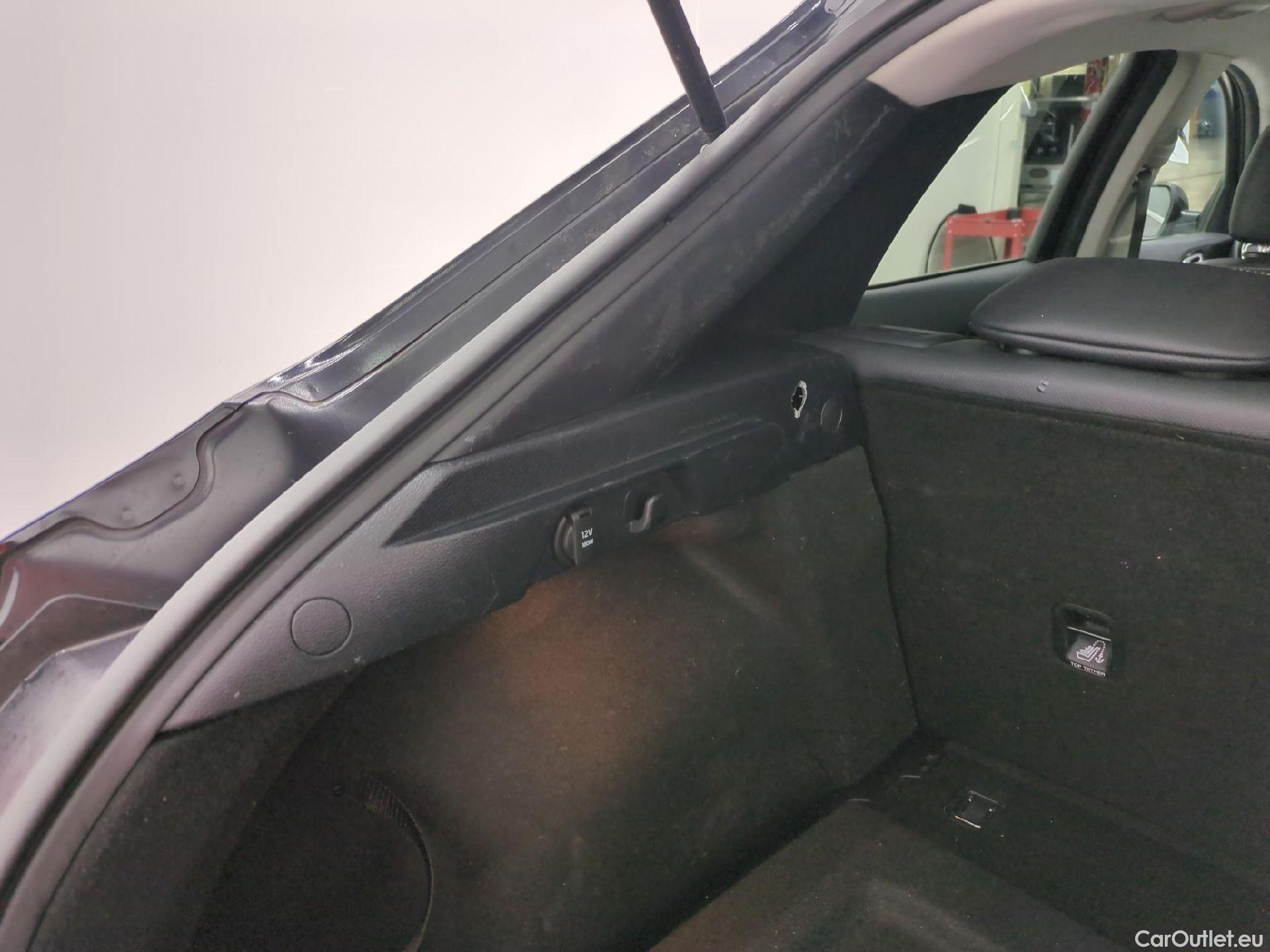  KIA  XCeed KIA  / 2019 / 5P / Crossover 1.6 CRDI 136 ISG LAUNCH EDITION #14