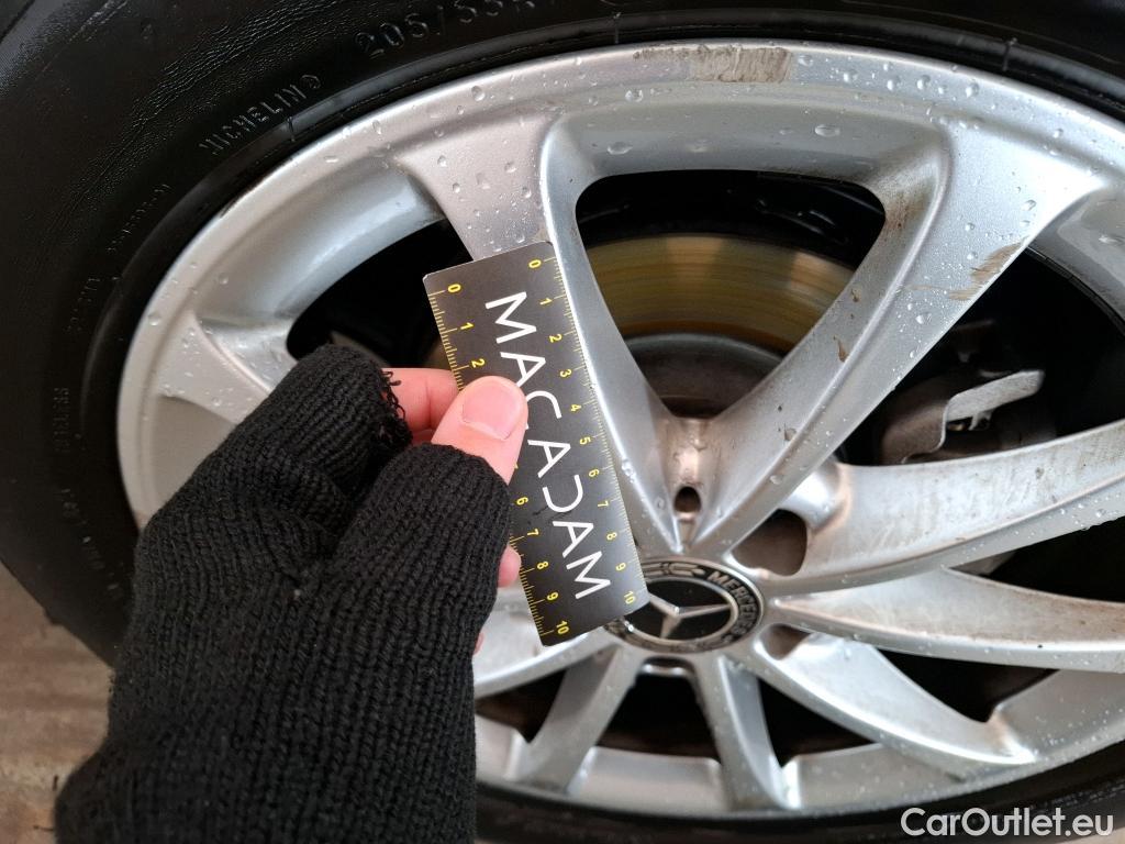  Mercedes  A-Klasse MERCEDES-BENZ Classe A Berline / 2018 / 4P / Berline A 180 d Business Line #39