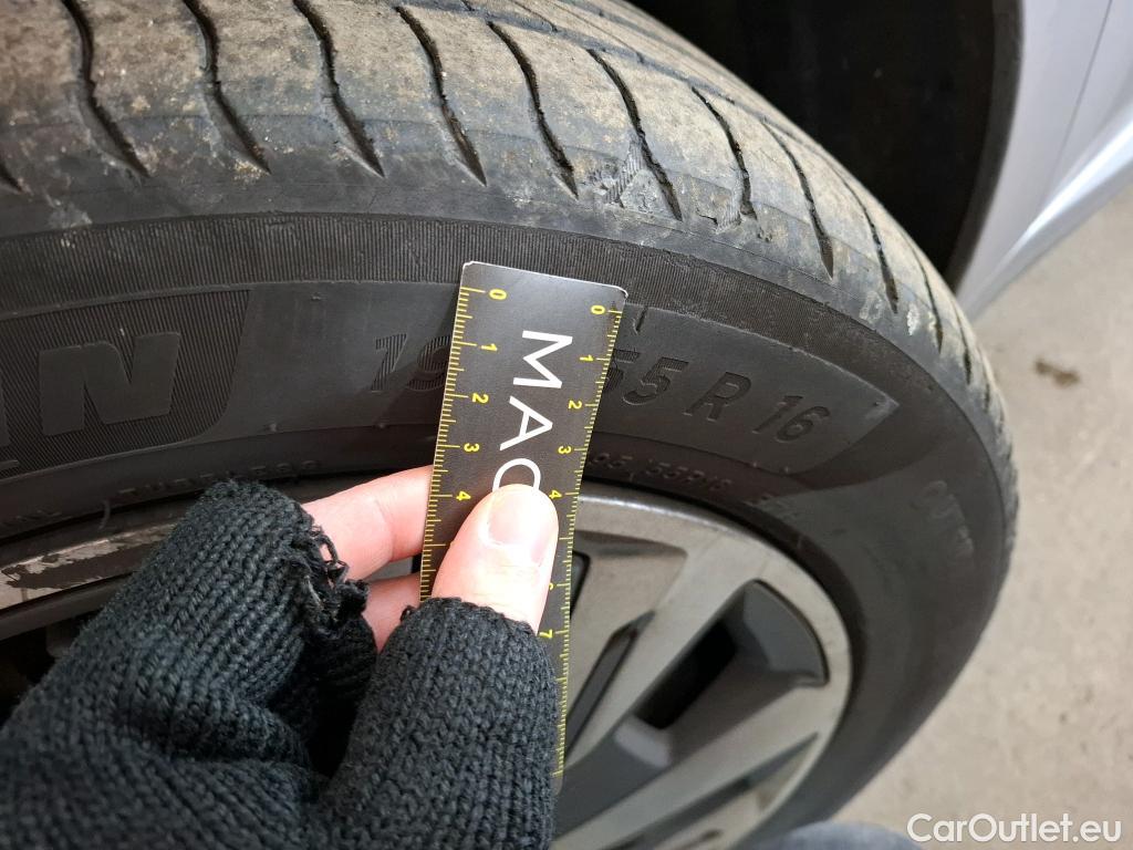  Peugeot  208  Active Business 1.5 HDi 100CV BVM6 E6d #5