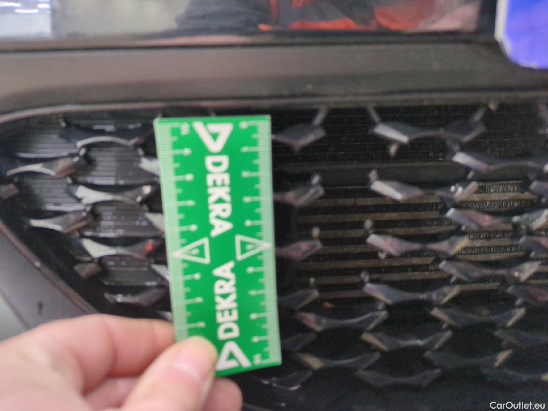  KIA  XCeed KIA  / 2019 / 5P / Crossover 1.6 CRDI 136 ISG LAUNCH EDITION #36