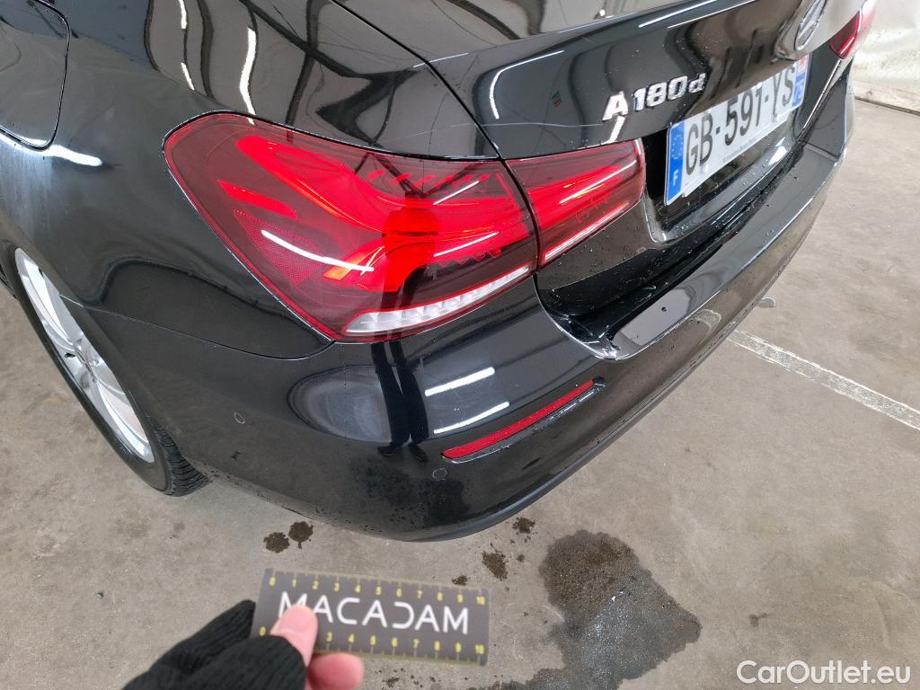  Mercedes  A-Klasse MERCEDES-BENZ Classe A Berline / 2018 / 4P / Berline A 180 d Business Line #17