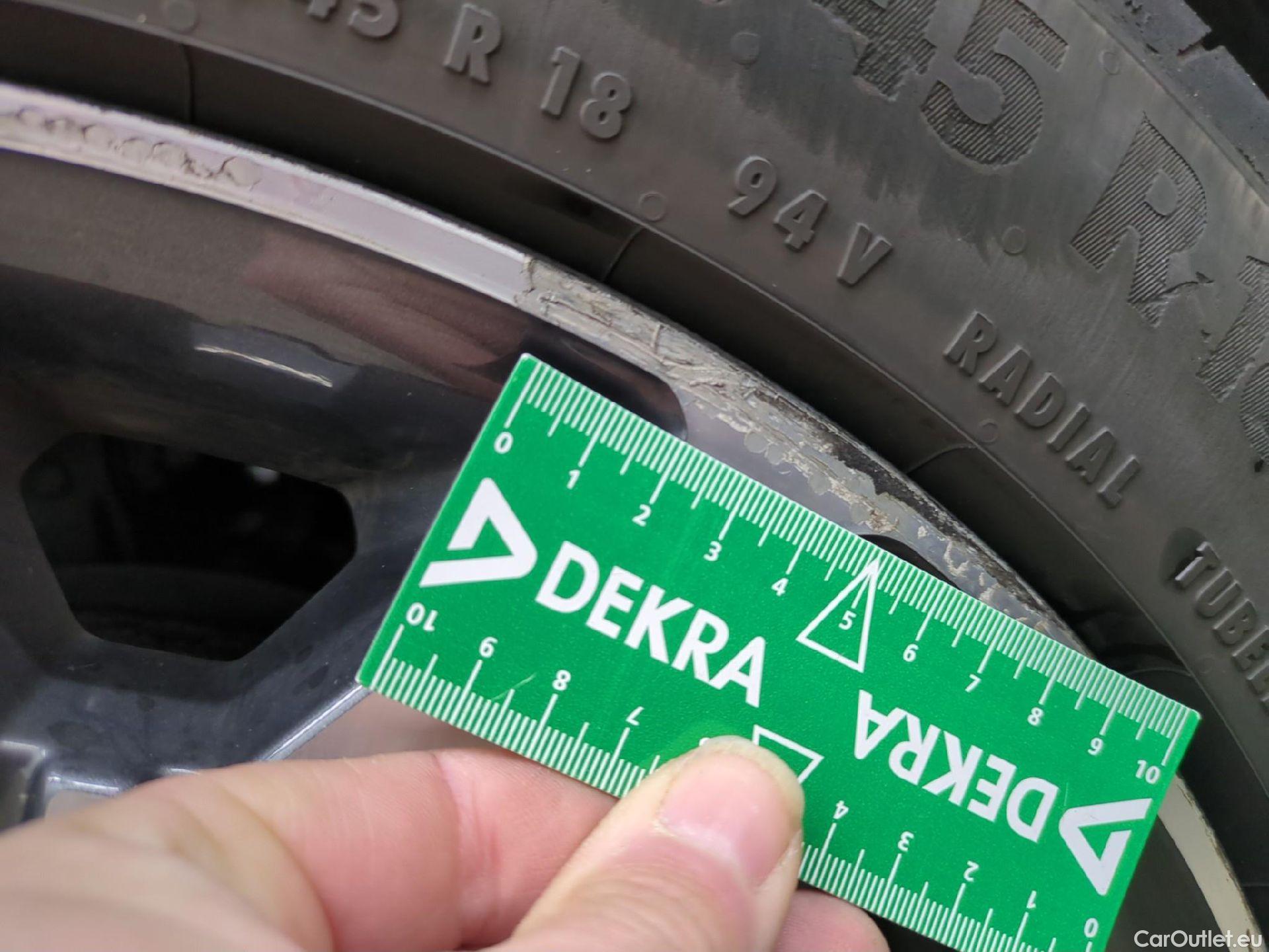  KIA  XCeed KIA  / 2019 / 5P / Crossover 1.6 CRDI 136 ISG LAUNCH EDITION #27