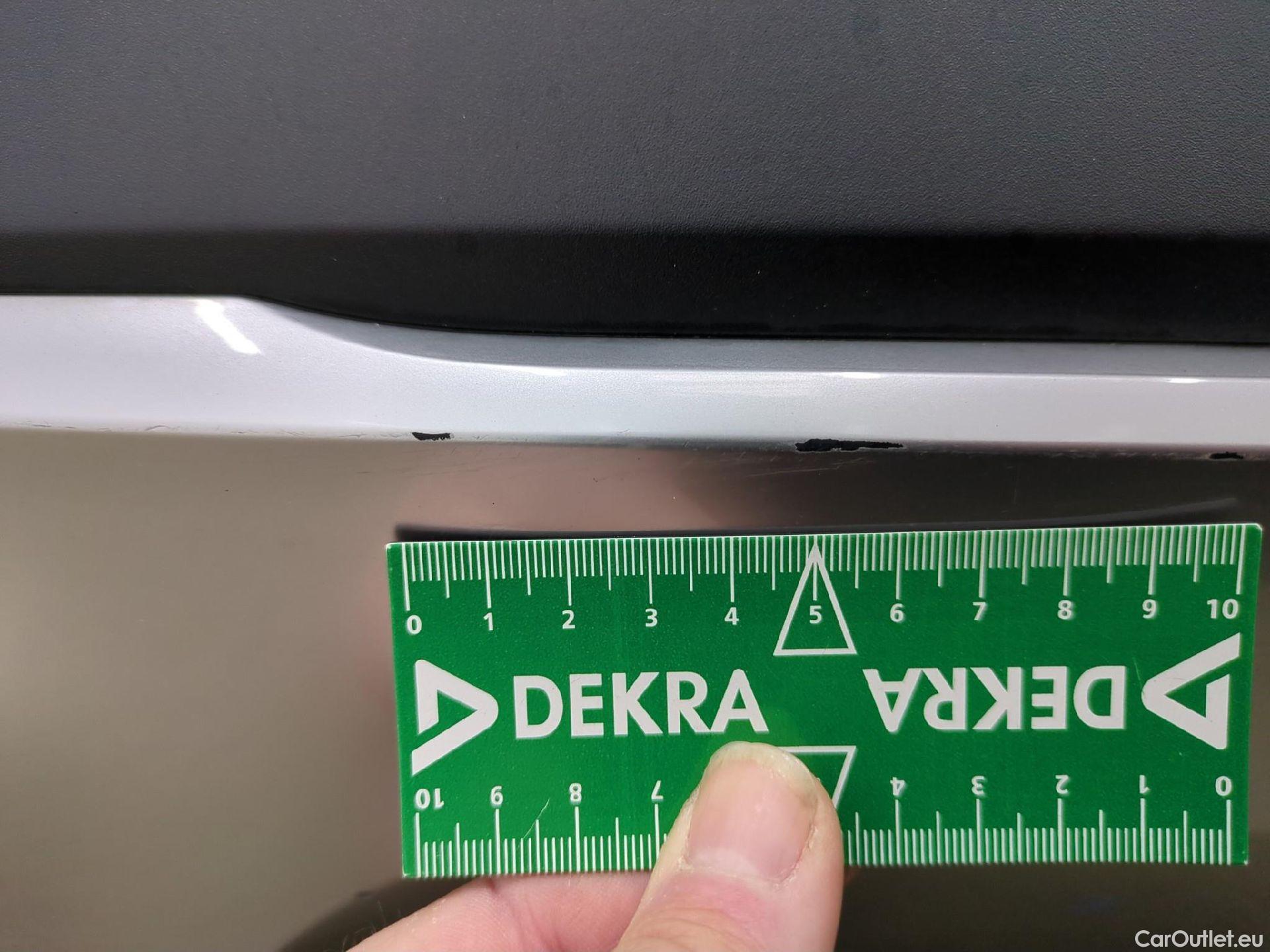  KIA  XCeed KIA  / 2019 / 5P / Crossover 1.6 CRDI 136 ISG LAUNCH EDITION #56