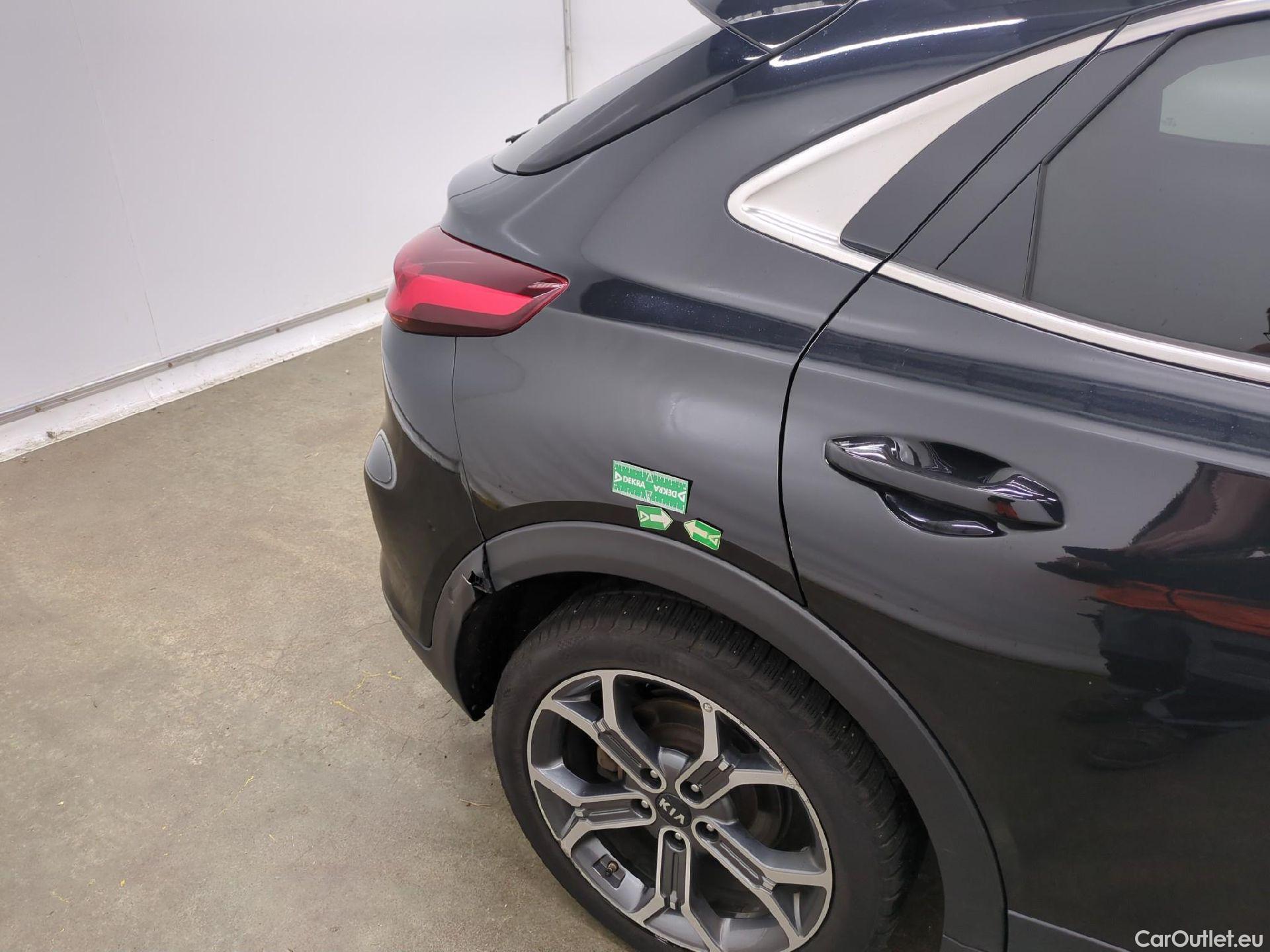  KIA  XCeed KIA  / 2019 / 5P / Crossover 1.6 CRDI 136 ISG LAUNCH EDITION #67