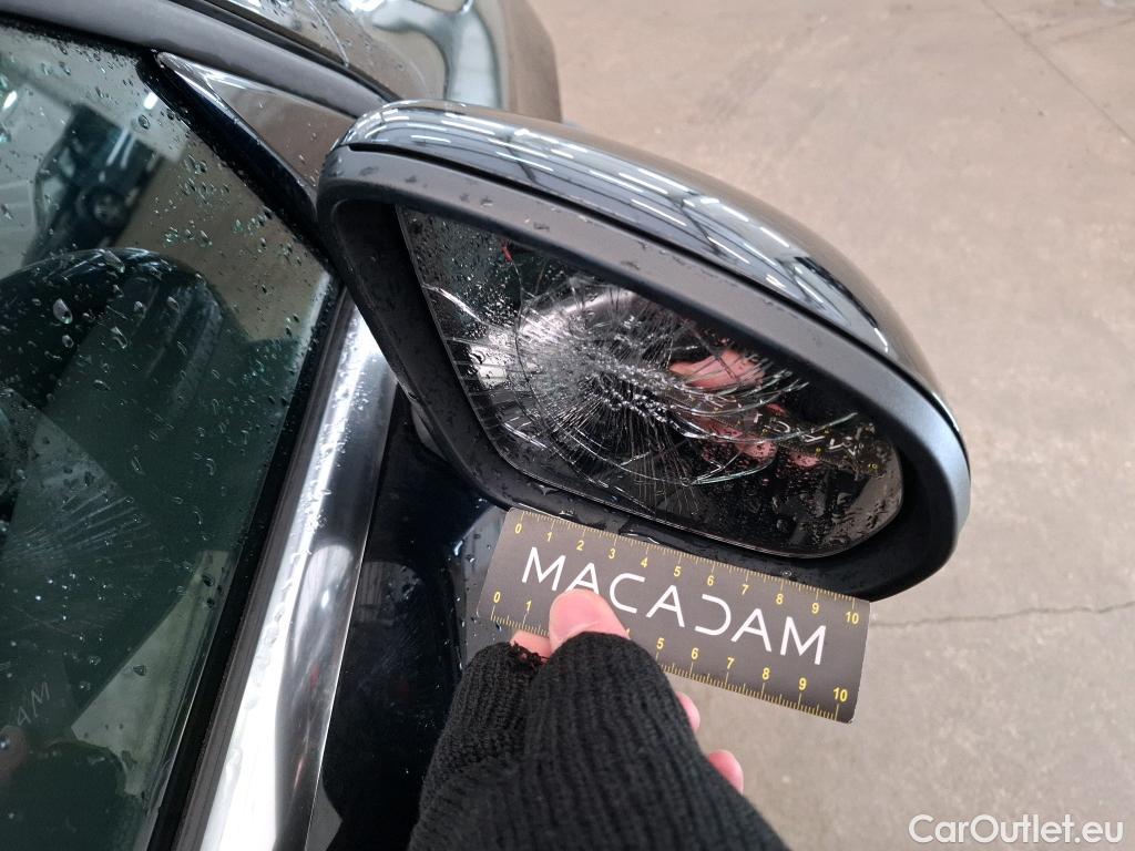  Mercedes  A-Klasse MERCEDES-BENZ Classe A Berline / 2018 / 4P / Berline A 180 d Business Line #53