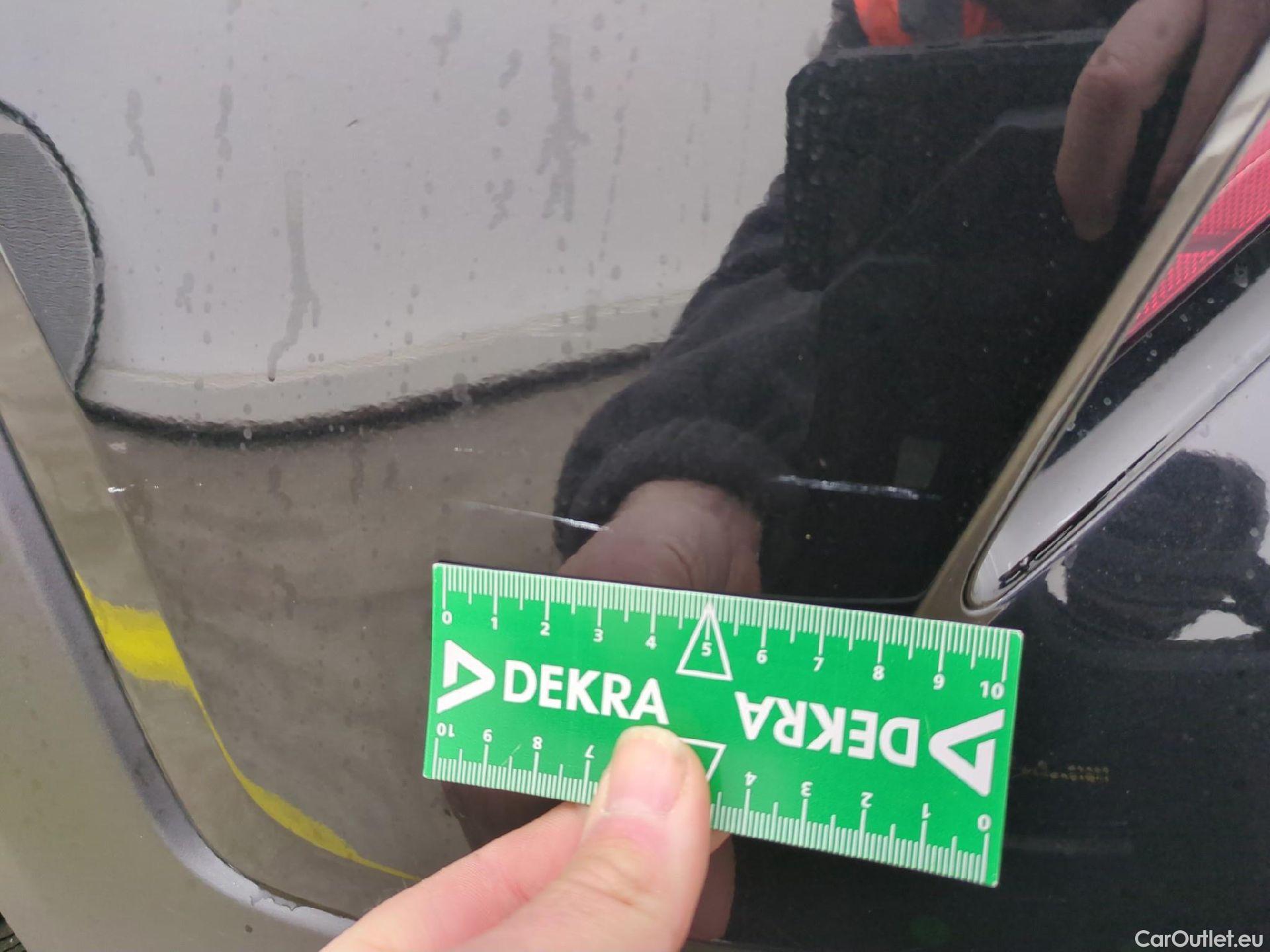  KIA  XCeed KIA  / 2019 / 5P / Crossover 1.6 CRDI 136 ISG LAUNCH EDITION #60