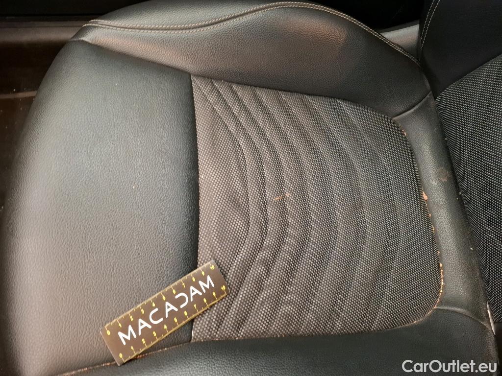  Mercedes  A-Klasse MERCEDES-BENZ Classe A Berline / 2018 / 4P / Berline A 180 d Business Line #67