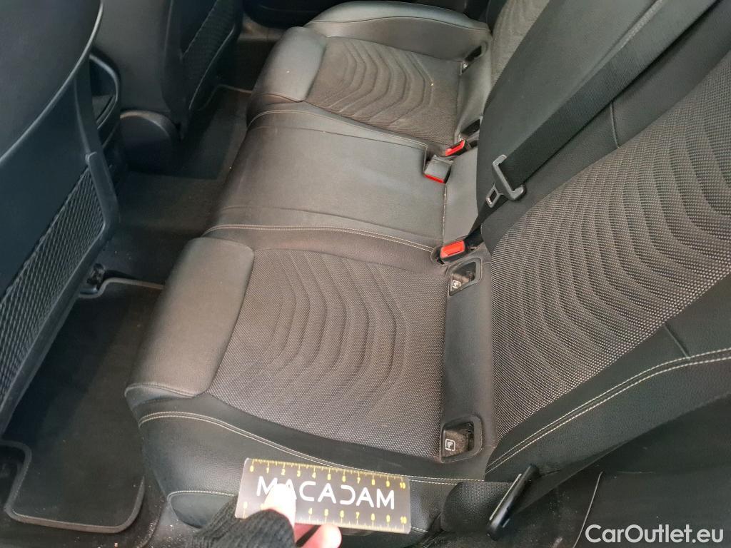  Mercedes  A-Klasse MERCEDES-BENZ Classe A Berline / 2018 / 4P / Berline A 180 d Business Line #69