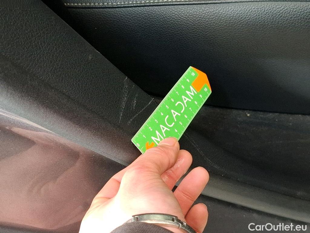  Mercedes  GLA MERCEDES-BENZ  / 2020 / 5P / SUV 1.3  200 BUSINESS LINE DCT #31