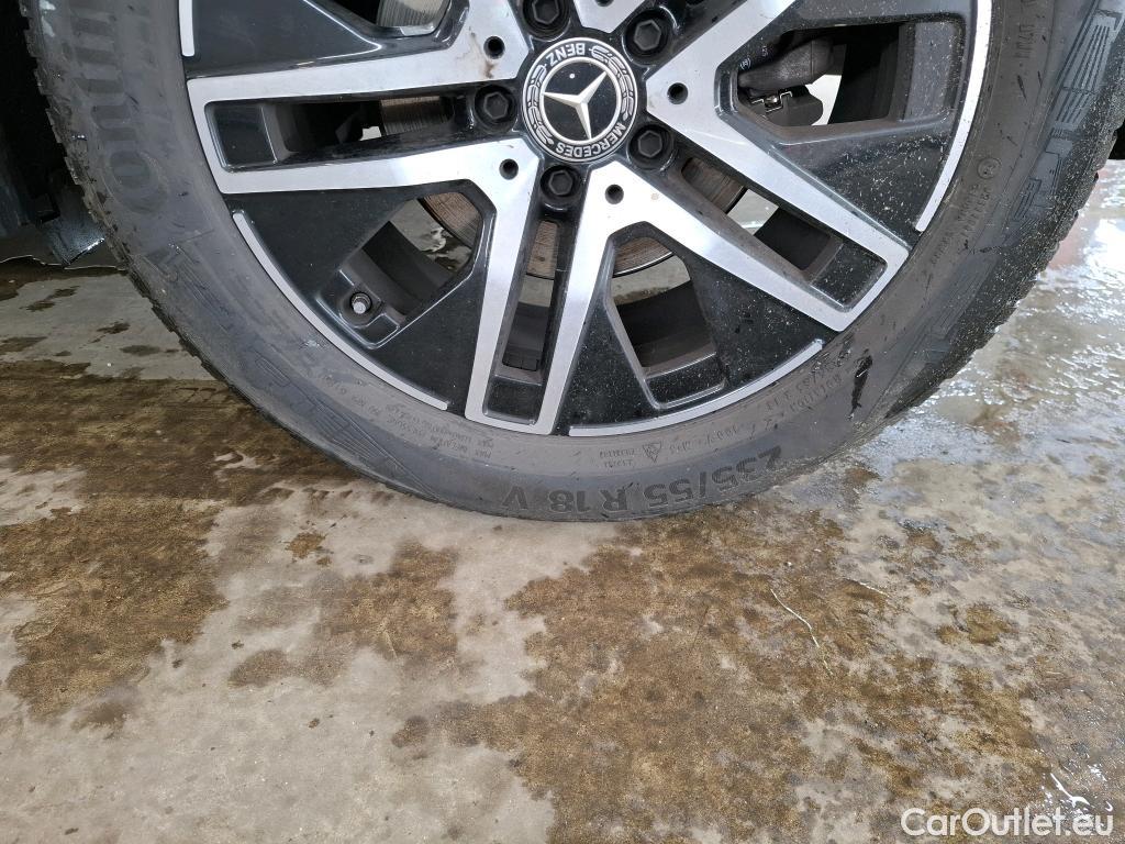  Mercedes  GLA MERCEDES-BENZ  / 2020 / 5P / SUV 1.3  200 BUSINESS LINE DCT #35