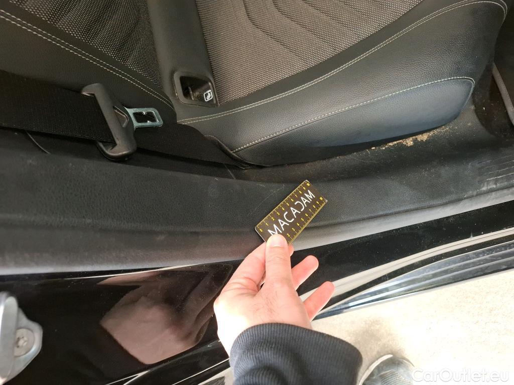  Mercedes  A-Klasse MERCEDES-BENZ Classe A Compact / 2018 / 5P / Berline A 180 d Business Line #3