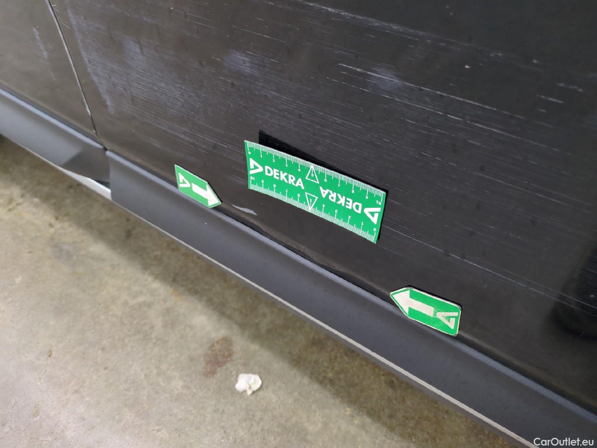  KIA  XCeed KIA  / 2019 / 5P / Crossover 1.6 CRDI 136 ISG LAUNCH EDITION #72