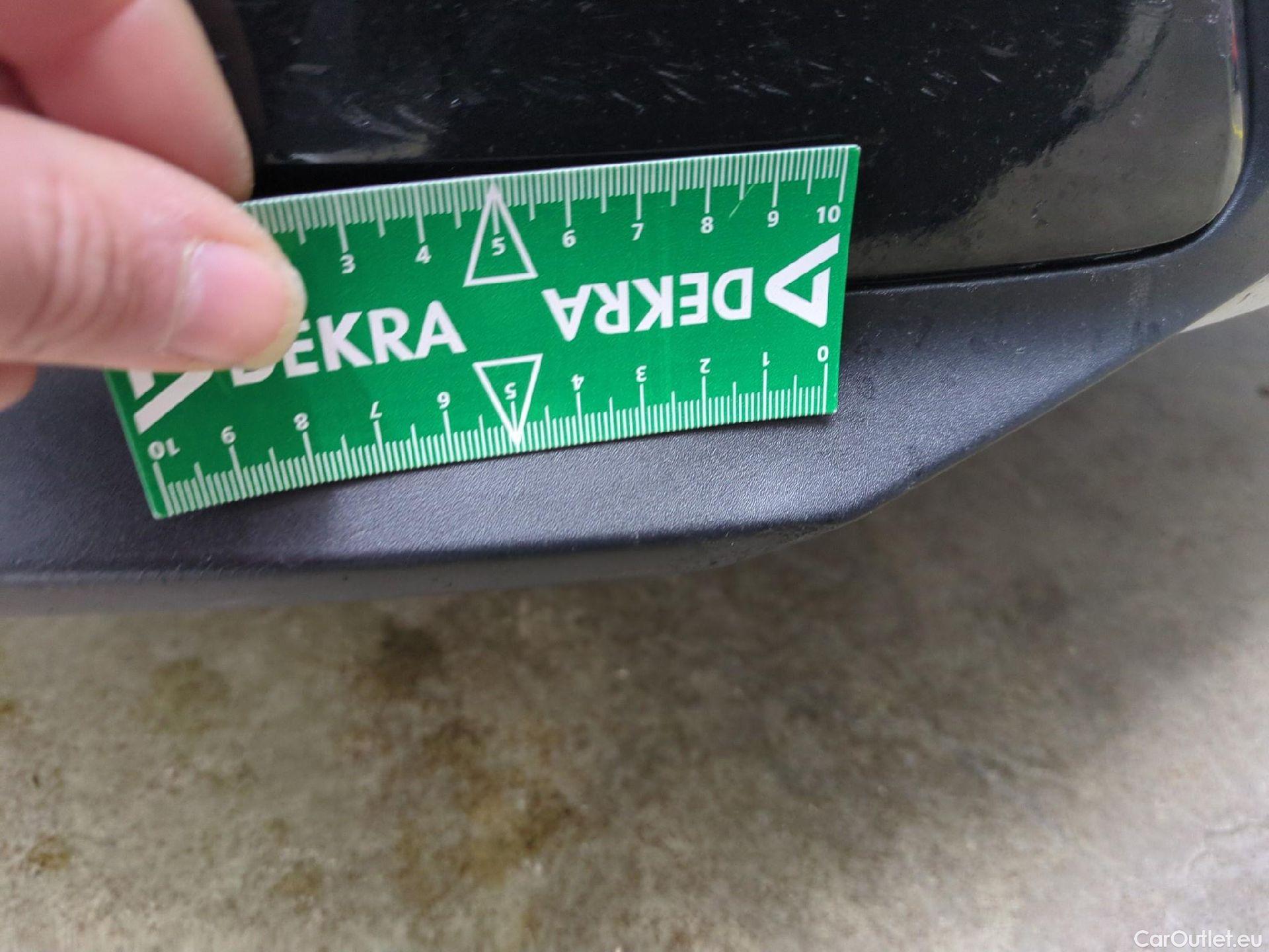  KIA  XCeed KIA  / 2019 / 5P / Crossover 1.6 CRDI 136 ISG LAUNCH EDITION #29