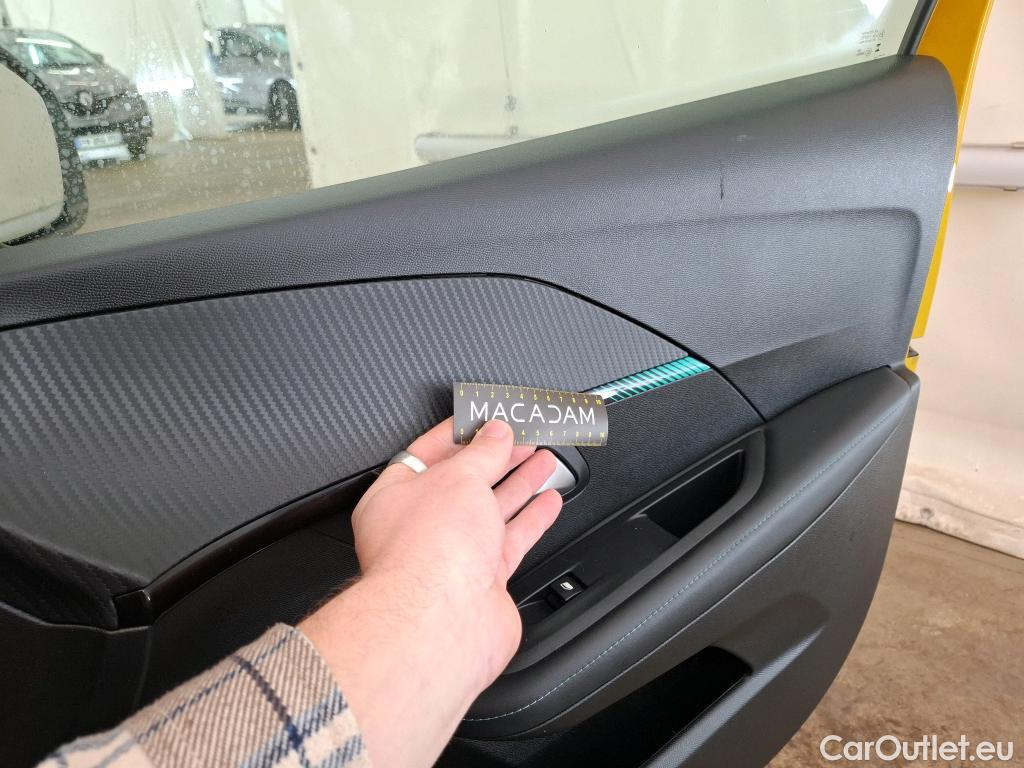  Peugeot  208  Allure Pack 1.2 PureTech 100CV BVA8 E6d #27