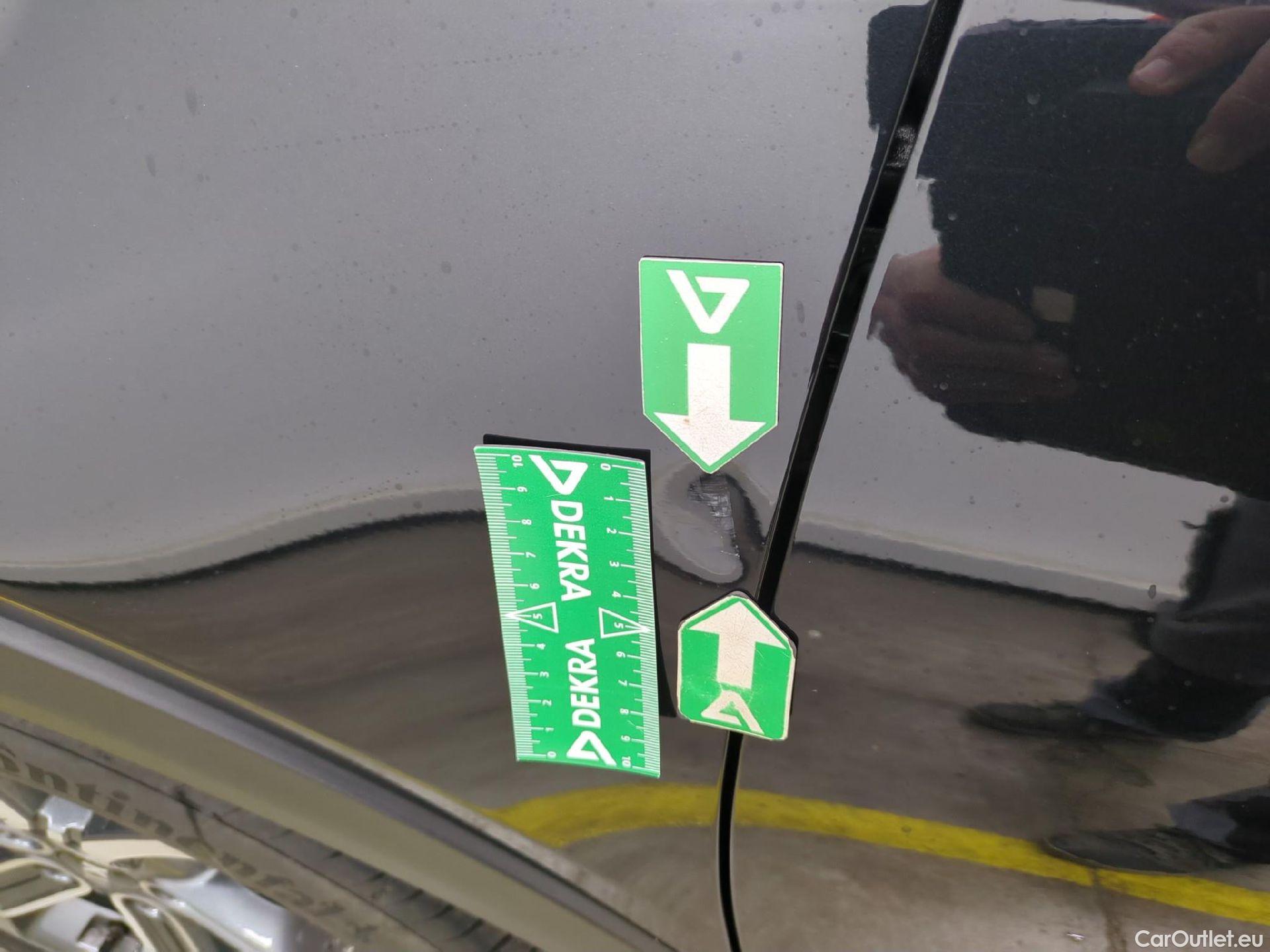  KIA  XCeed KIA  / 2019 / 5P / Crossover 1.6 CRDI 136 ISG LAUNCH EDITION #40